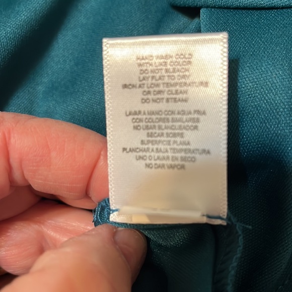 Studio One hunter green lace dress. - Picture 6 of 6